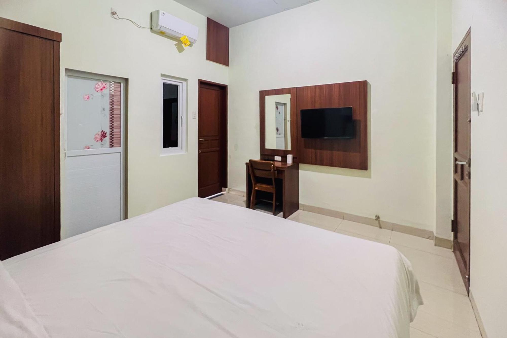 Teratai Residence Mitra Reddoorz Medan Exteriör bild